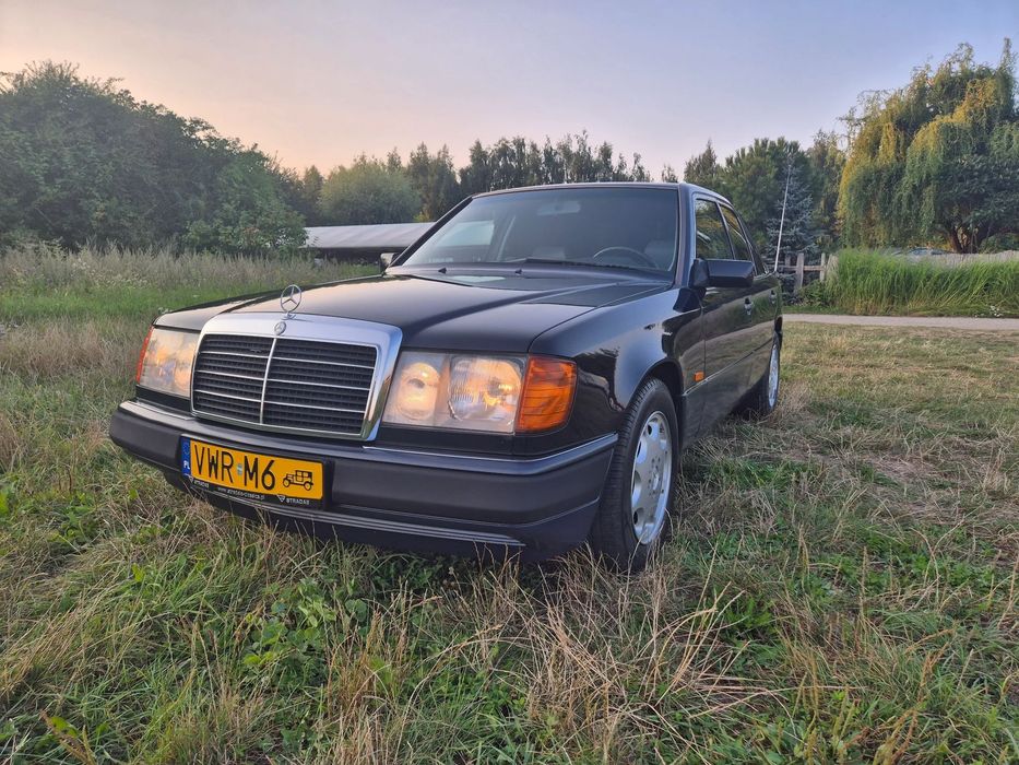 Mercedes-Benz W124