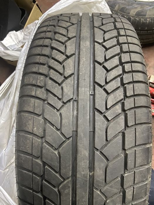 255/45/55/18 Nexen/Ahilles