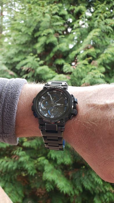 Чоловічий годинник Casio MTG-B1000BD-1AER.