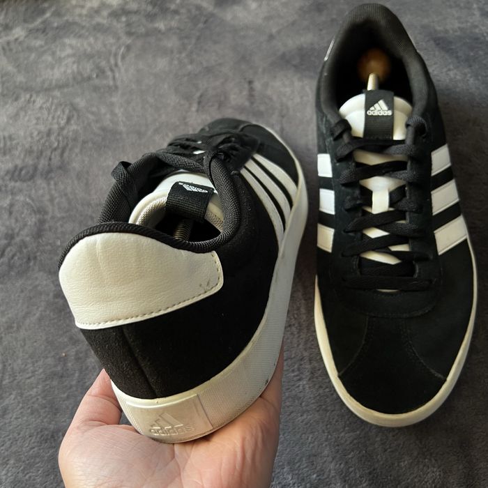 Чоловічі кросівки Adidas. P. 44.