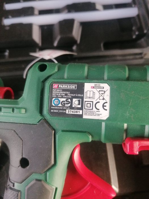 Товар с Германии клеевый пистолет PARKSIDE в кейсе