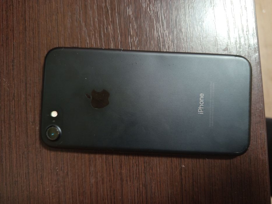 iPhone 7 нужно поченить