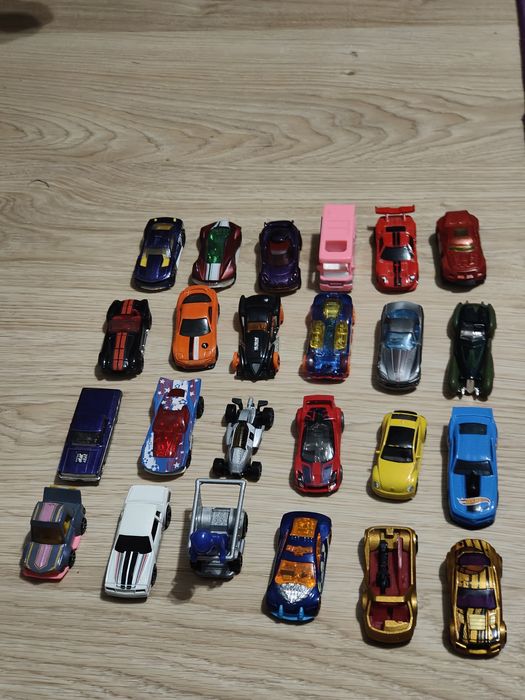 Машинки Хотвілс HotWheels