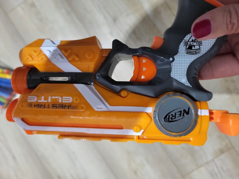 Nerf pistolet + naboje