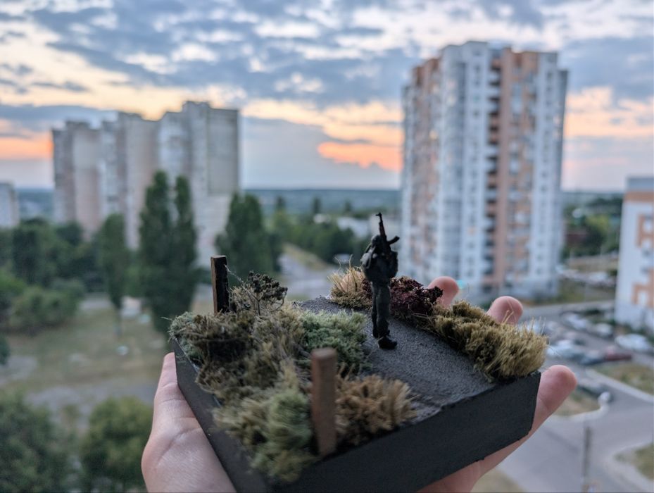 Фигурка сталкер "Долг" с подставкой. Фігурка сталкера «Борг» із підставкою
Переведи на украинский