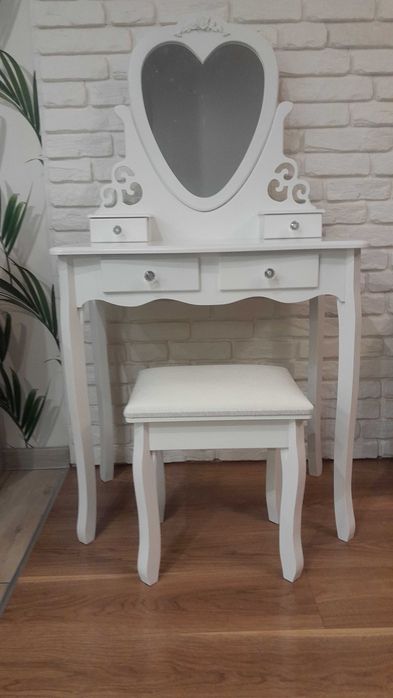 Toaletka kosmetyczna