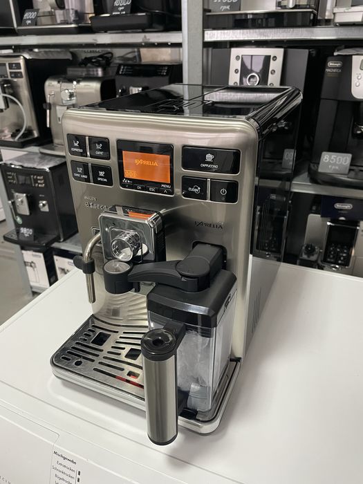 Кофемашина Saeco Exprelia HD8854 из Германии новый капучинатор