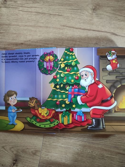 Wesołe święta książka z zabawkami