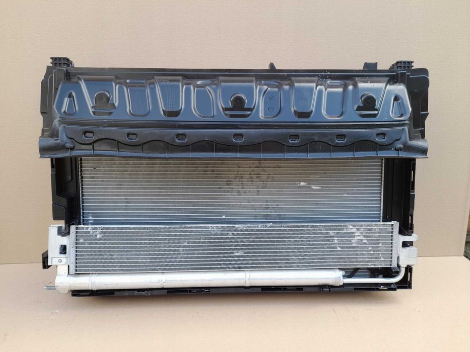 Комплект Радіаторів радіатор Mercedes EQS EQE