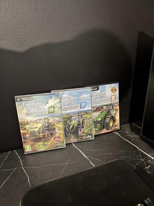 Sprzedam gry FS 19,22,25 na PC