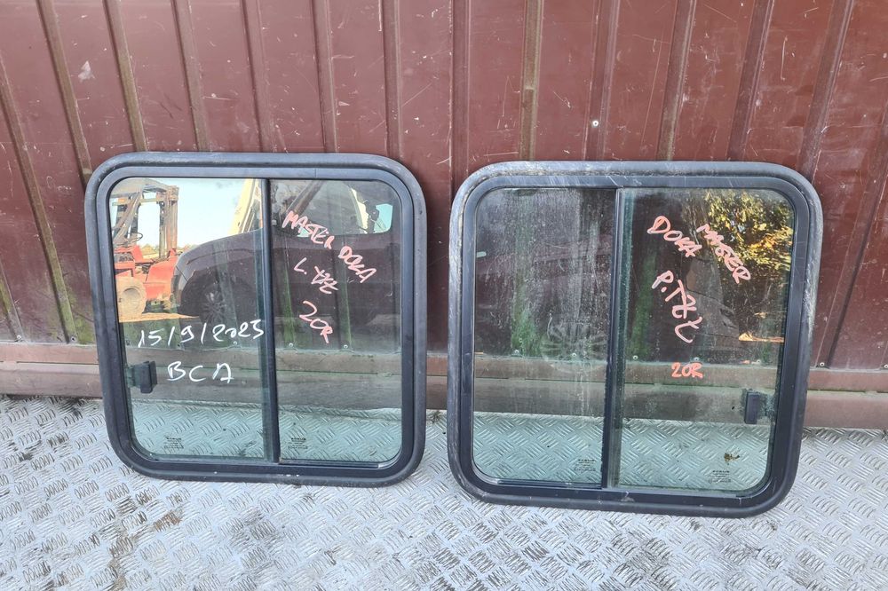 Renault Master IV 2.3 doka szyba drzwi bocznych otwierana dubel 20r