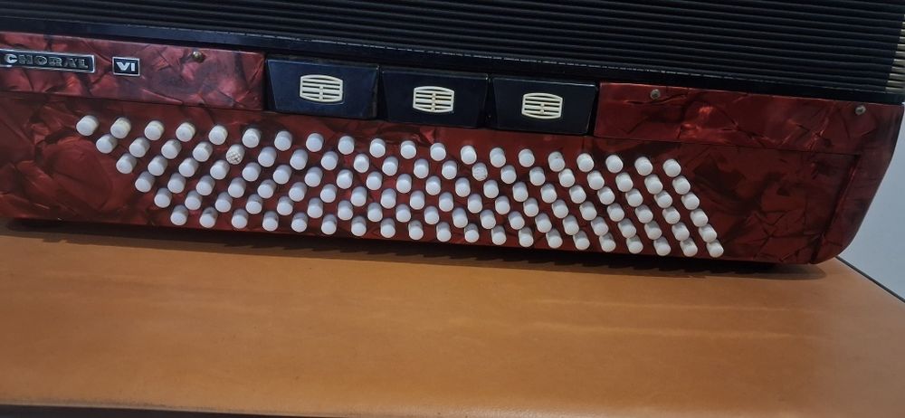 Sprzedam akordeon 120