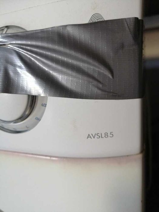 Pralka wąska Ariston AVSL 85. Pojemność 4,5kg. Sprawna.