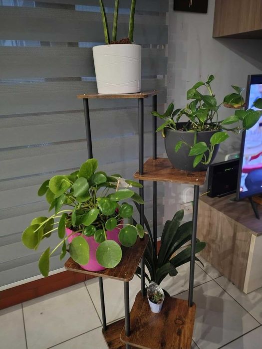 Kwietnik stojak na kwiaty drewniany narożny z 5 poziomami 105 cm