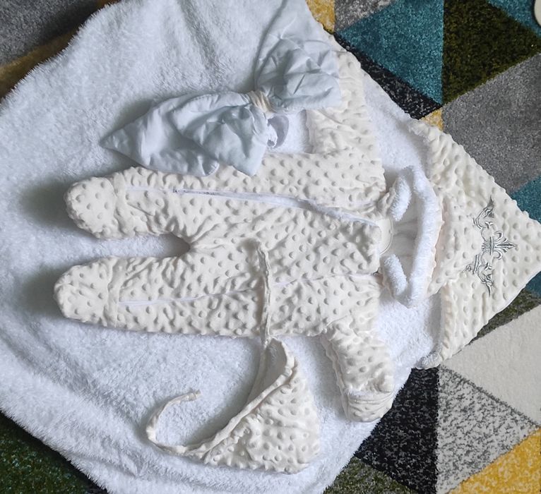 Теплий, плюшевий набір на виписку малюка. Зима/весна