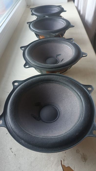 Динаміки Isophon .