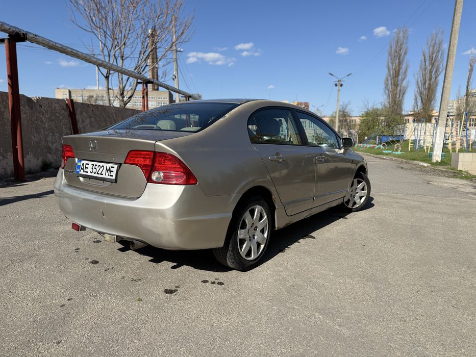 Honda Civic 1.8 бензин