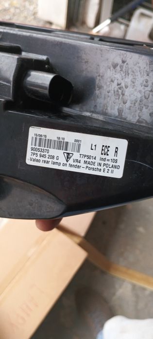 Lampy tył Porsche Cayenne 2015 komplet