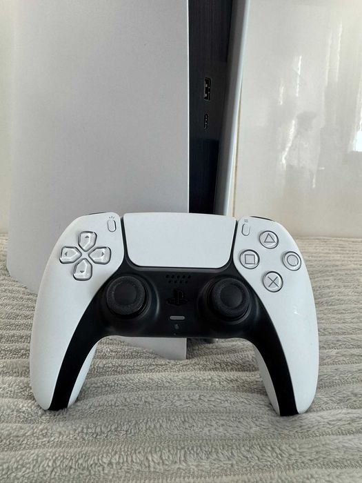 Sony PlayStation 5 Digital wraz z oryginalnym padem DualSense