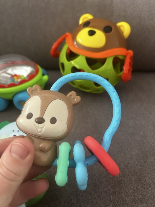 Zestaw grzechotek i grzyzaków