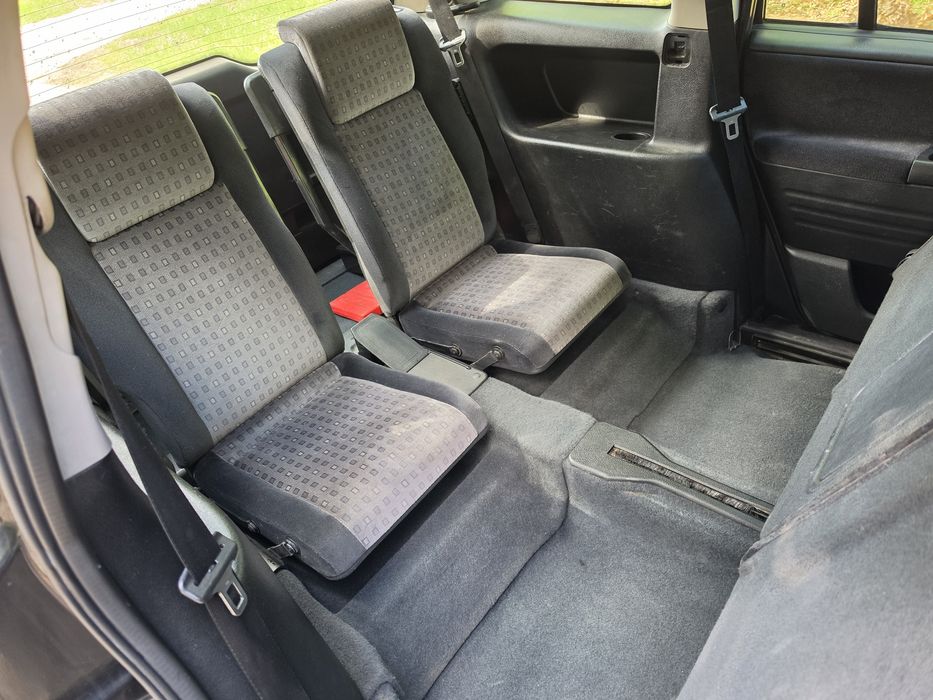 Opel Zafira A 2.0DTI 101KM 2002r. 7 - osobowy.