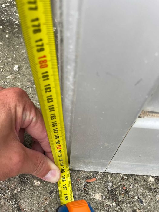 Porta e janela em alumínio