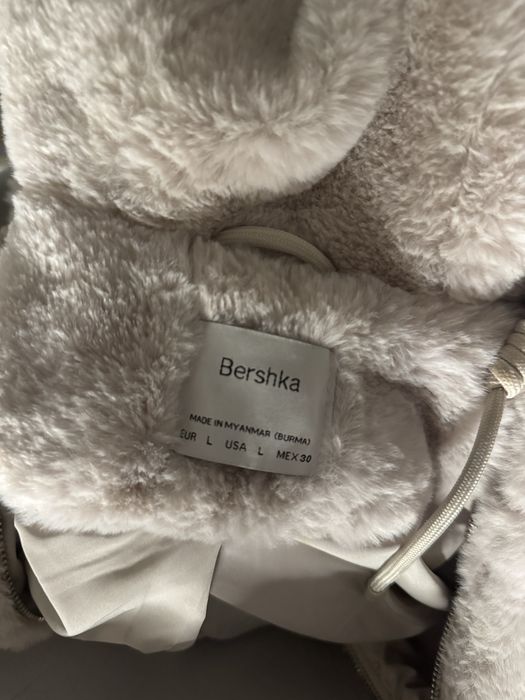 Kurtka futerko Bershka