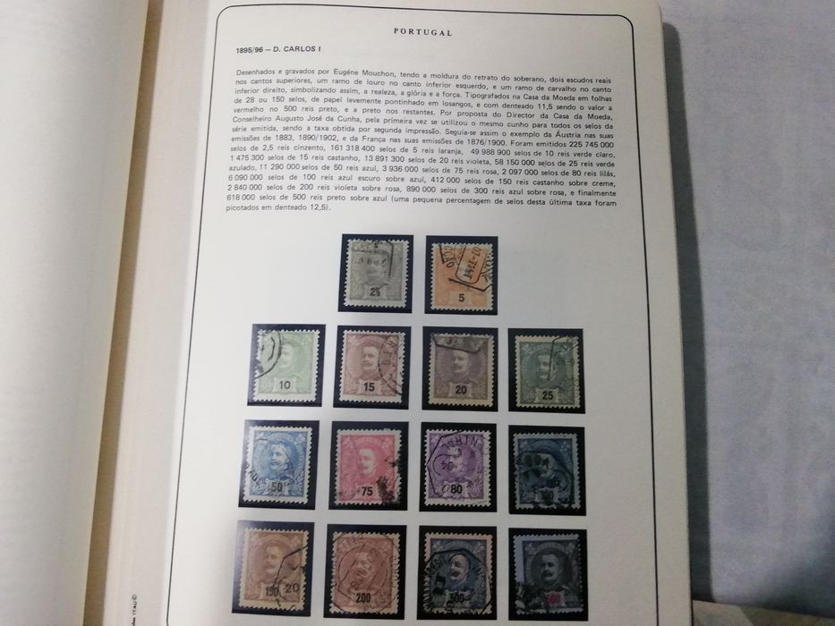 Colecção selos de Portugal completa.