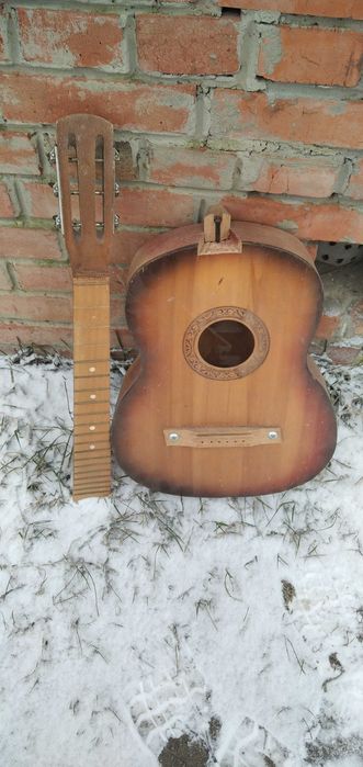 Акустическая гитара 6-струнная