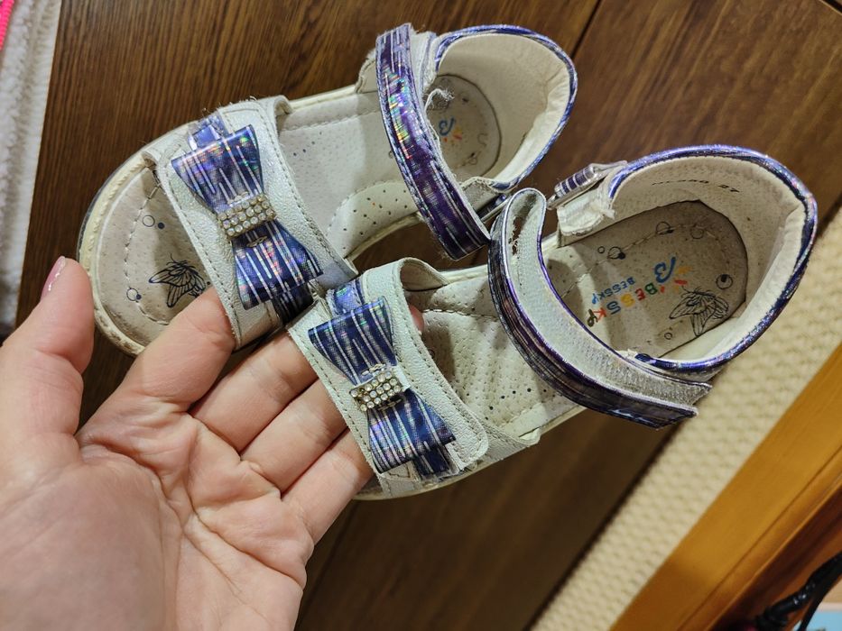 Босоніжки дитячі