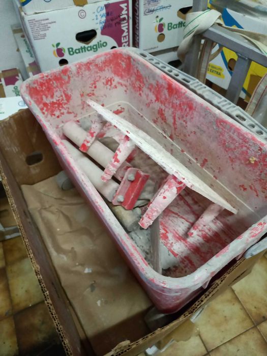 Balde para ladrilhos