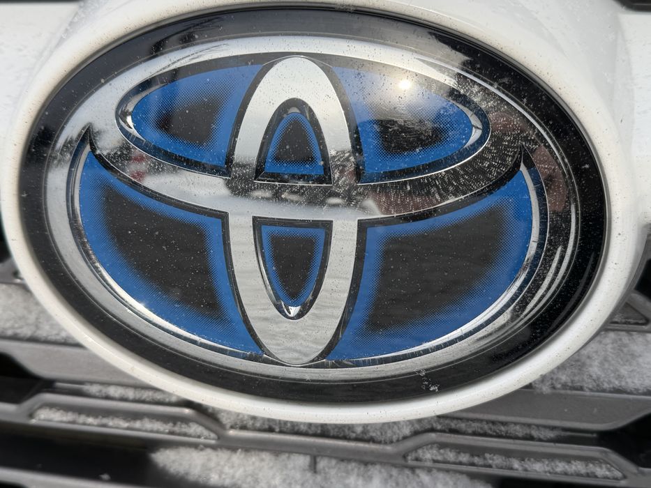 Продам Toyota RAV 4 Гибрид 2023г.