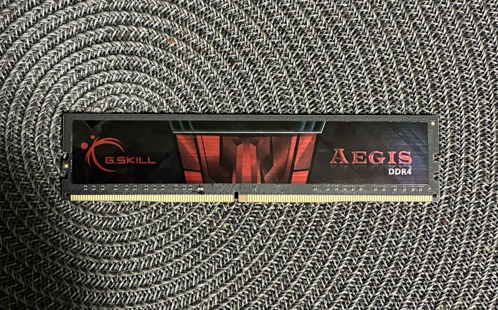 Оперативна пам’ять G.SKILL Aegis DDR4 8GB 3200MHz CL16 F4-3200C16S-8GIS