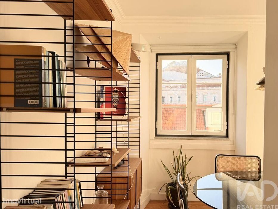 Apartamento T2 em Misericórdia de 51,3 m2