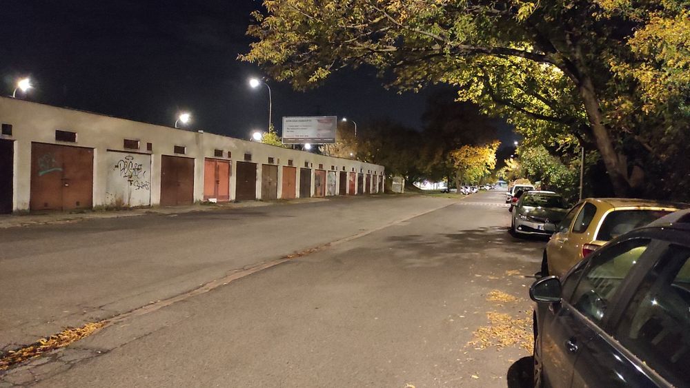 Duży garaż premium do wynajęcia Ursynów schowek magazyn self storage