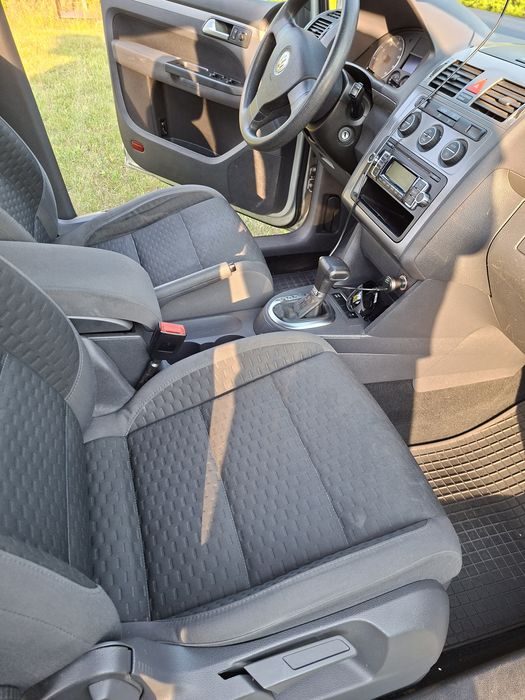 Sprzedam Volkswagen Touran  2009r.