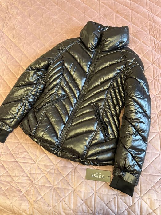 Жіноча куртка guess розмір S-M