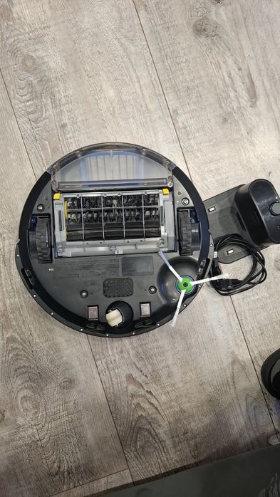 iRobot Roomba 595