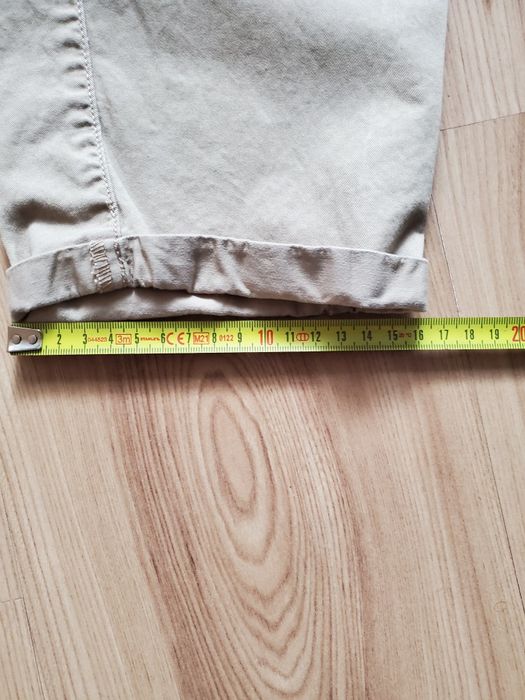 Spodnie chinos L