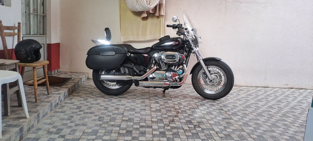 Harley 1200CC Seminova