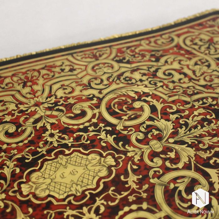 Elegancki stolik - toaletka w stylu Boulle