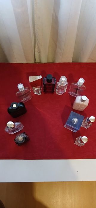 Frascos de perfume, vazios