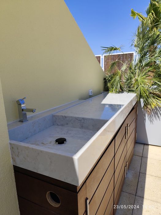 Lavatorio em quartzo