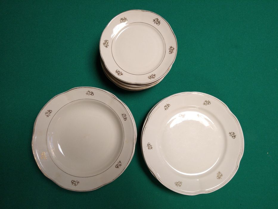 Chodzież zastawa stołowa