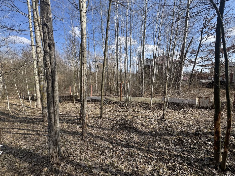 Стоянка. Три ділянки по 10 соток. Можна обʼєднати.