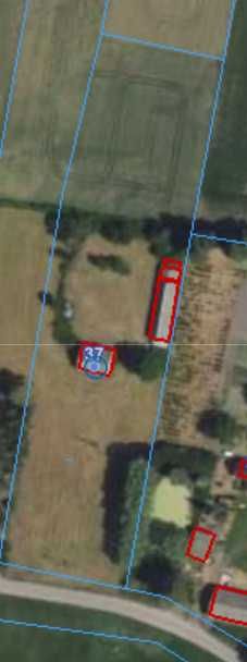 Sprzedam siedlisko blisko lasu.