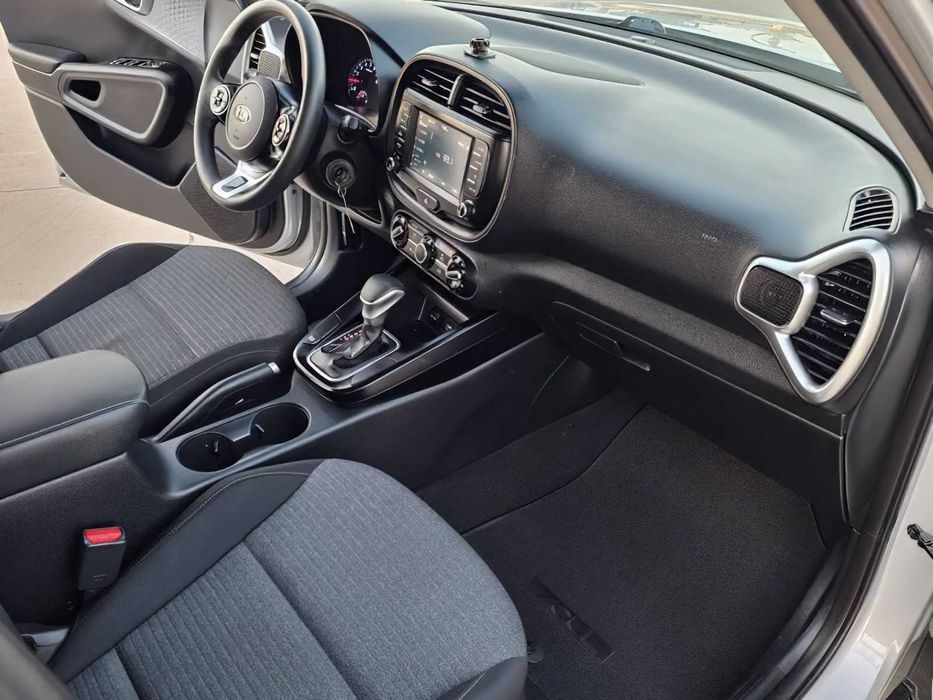 Kia Soul      2021