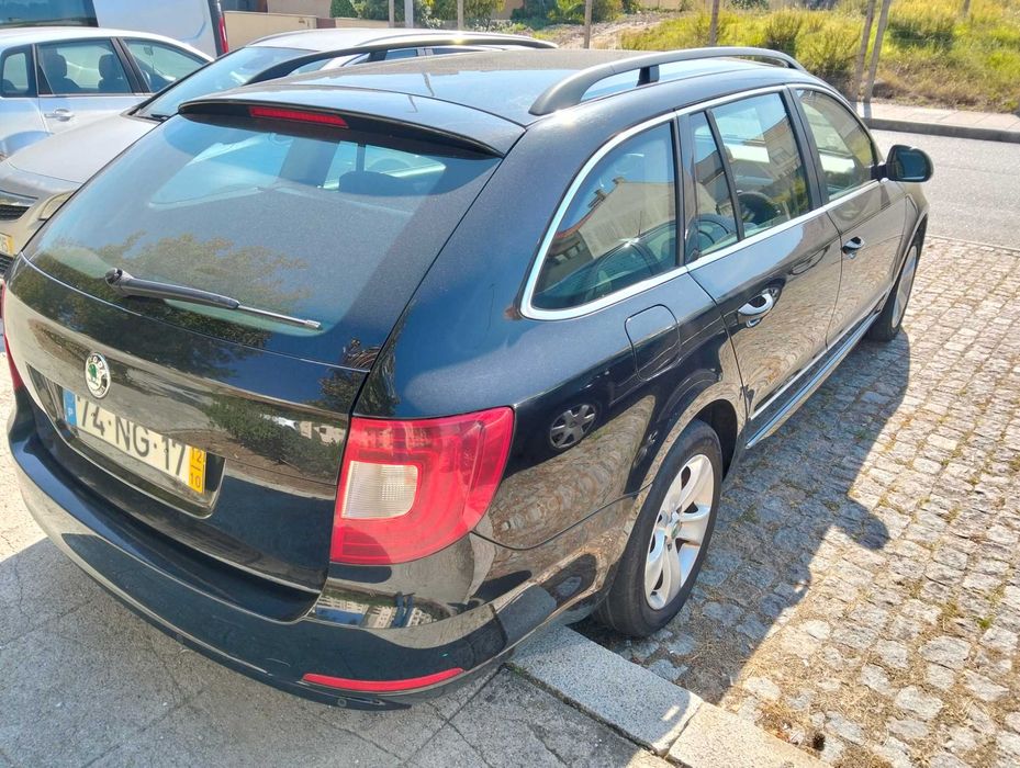 skoda superb break  2.0 140 cv automática — photo 4