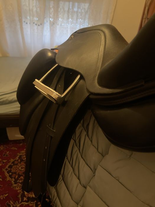 Vendo sela de ensino praticamente nova comprada na horse fire