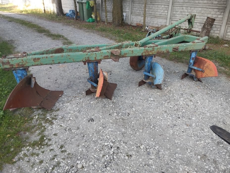 Sprzedam pług 4,5 skibowy